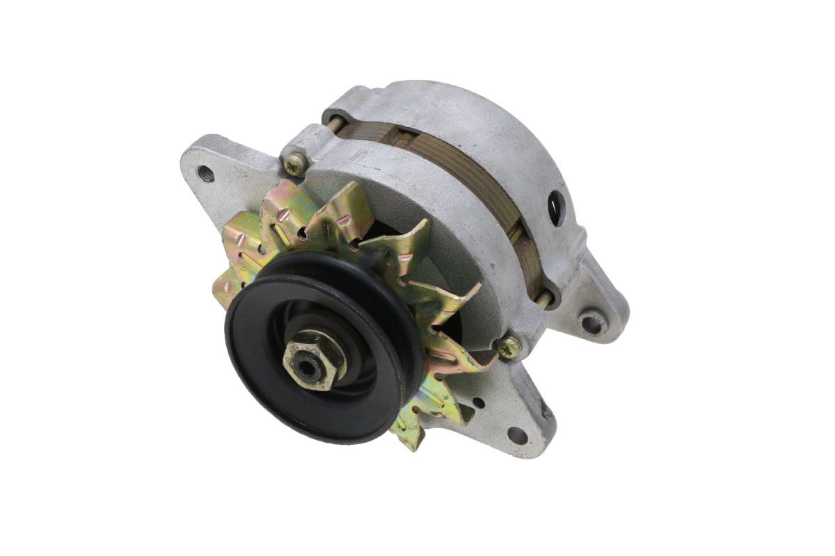 Dynamo Kubota L-serie, M-serie, GV-serie, Shibaura, Ford / New Holland, Yanmar Marine, Toyota, Ransomes, Thomas,