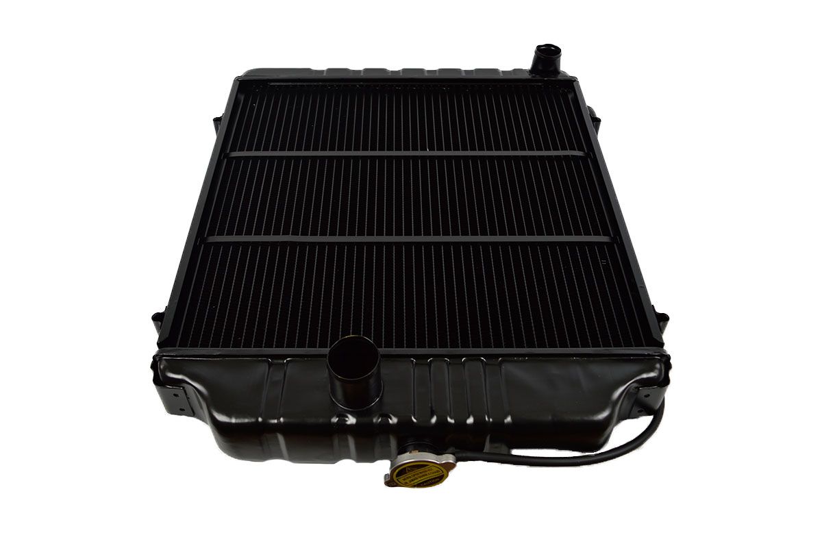 Radiateur Massey Ferguson 298, 365, 375, 383, 390, 390T, 393, 398, 399, 675, 690,